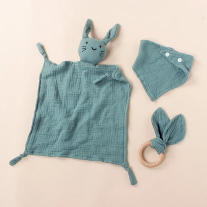 Muslin Cat Square Triangle Bib Set