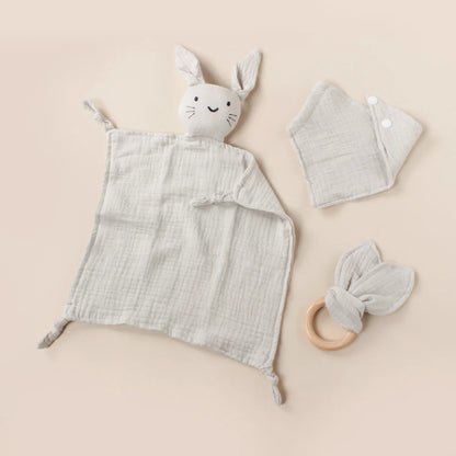 Muslin Cat Square Triangle Bib Set