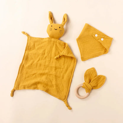 Muslin Cat Square Triangle Bib Set